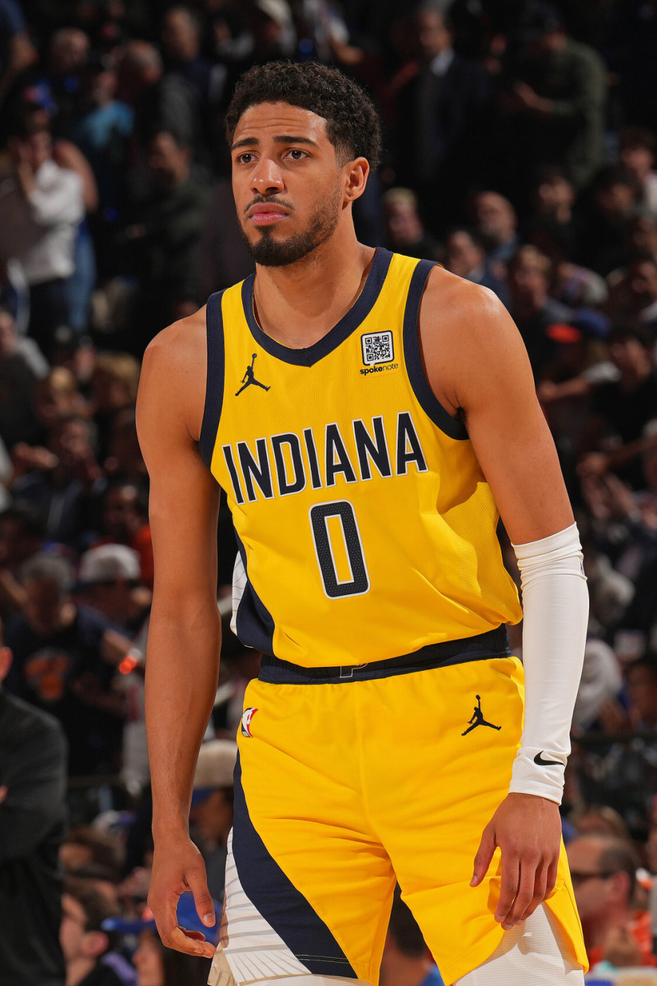 包含欧篮联加时末段走向成谜，印第安纳步行者更衣室发声，震撼外界，纪律约束更严格的词条