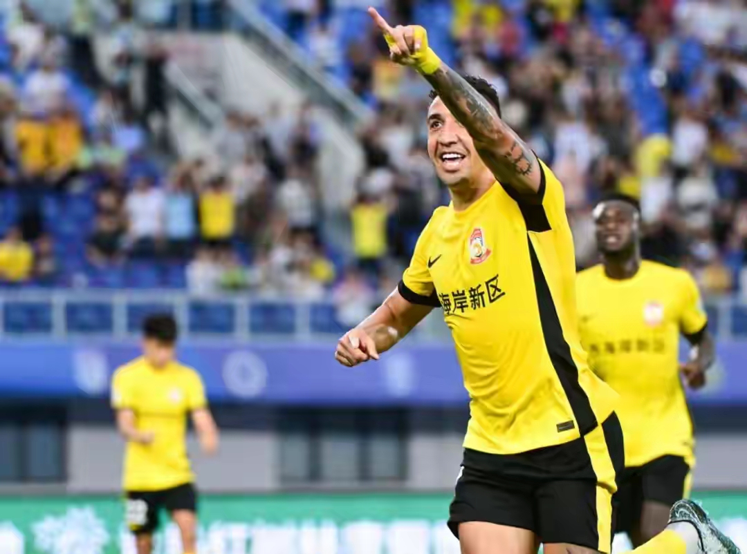 西甲今夜再迎强敌，布莱顿手感冰凉，主帅态度——引发热议，球探报告显示潜力的简单介绍